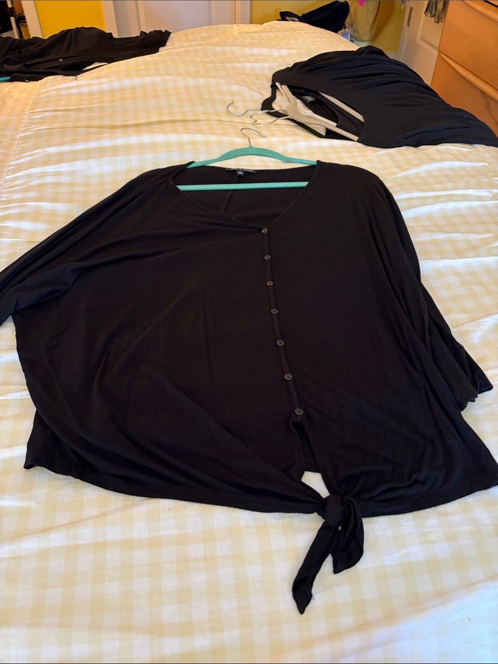 Cable & Gauge Black Button-Front Tie-Hem Top